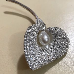 Vintage Napier rhinestone brooch